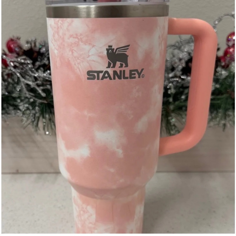 Stanley Peach Tie Dye Tumbler 40oz